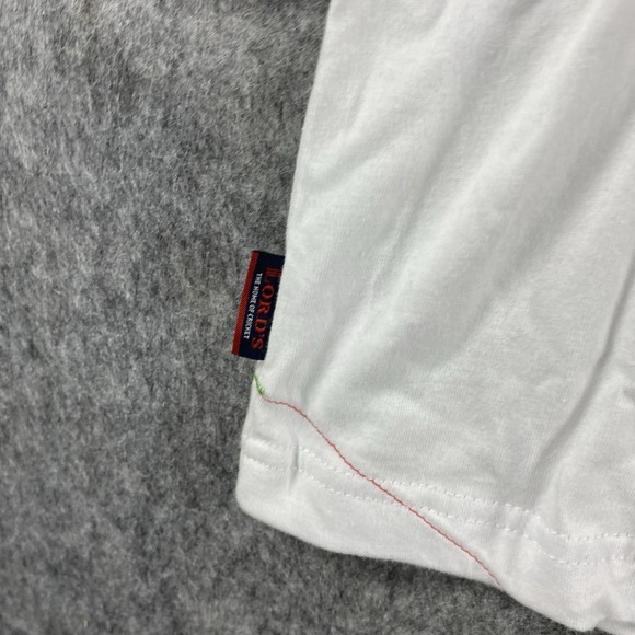 Lord's Cricket T-Shirt Men's Large Raglan Sleeve White Blue Classic Logo NWT - Picture 8 of 11